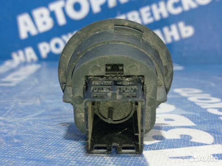 Выключатель подушки безопасности Renault Logan 1