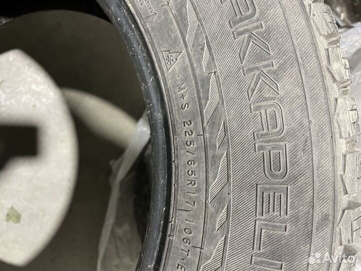 Nokian Tyres Hakkapeliitta 9 SUV 225/65 R17 106T