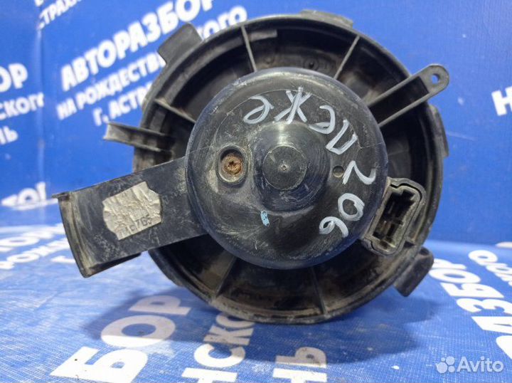 Моторчик печки Peugeot 206 хэтчбек TU3A 2005