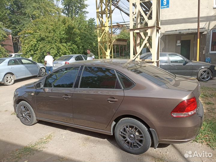 Volkswagen Polo 1.6 AT, 2015, 120 000 км