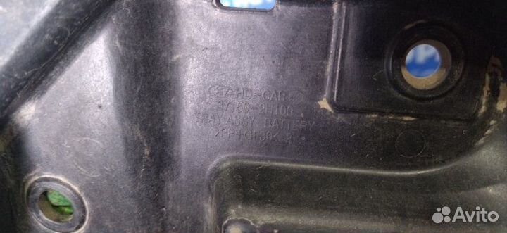 Площадка под аккумулятор Kia Ceed хэтчбек G4FA