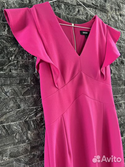 Платье dkny 42-44 фуксия на выпускной коетейльное