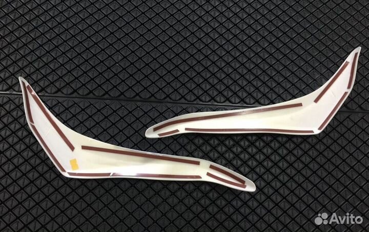 Prado 150 2009 - 2013 Реснички на фары V1WK7