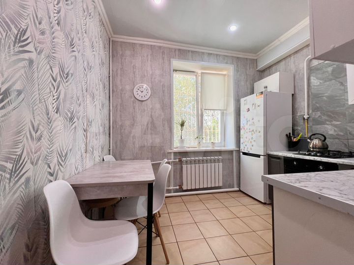 2-к. квартира, 53,4 м², 1/3 эт.