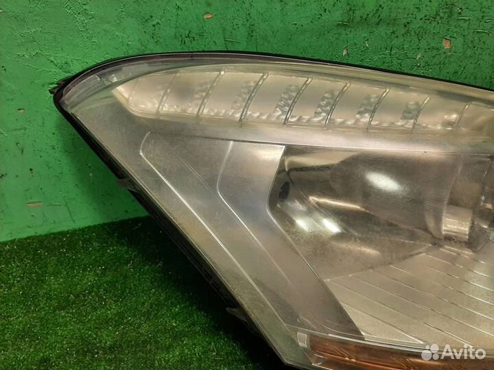 Фара правая Citroen C4 Grand Picasso 2009