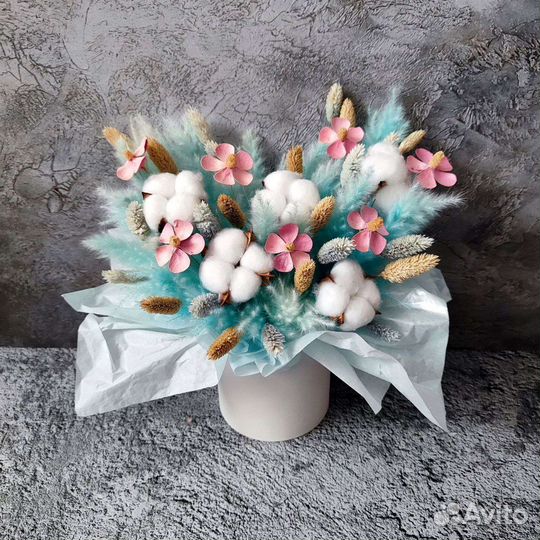 Букеты и композиции из сухоцветов и лаванды