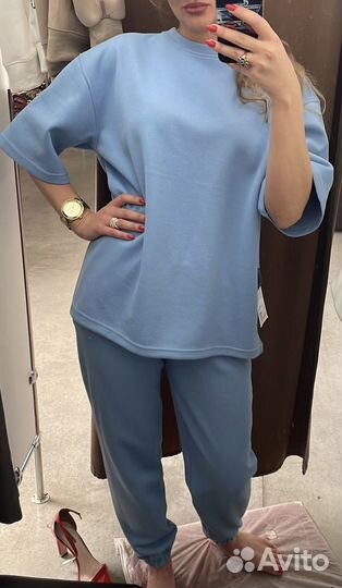 Спортивный костюм женский