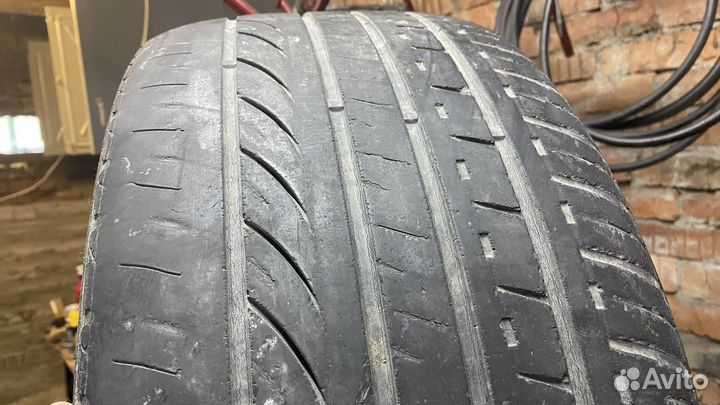 Headway HU901 235/40 R18