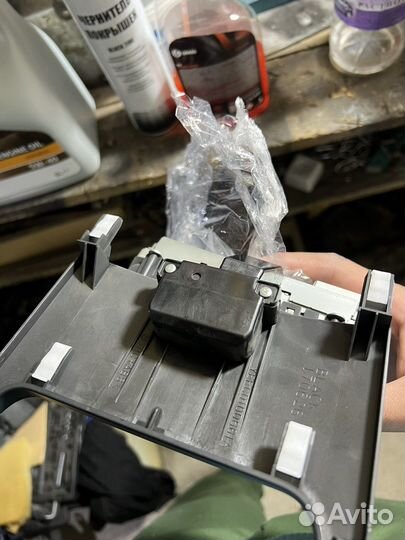 Без проводная зарядка на камри 55