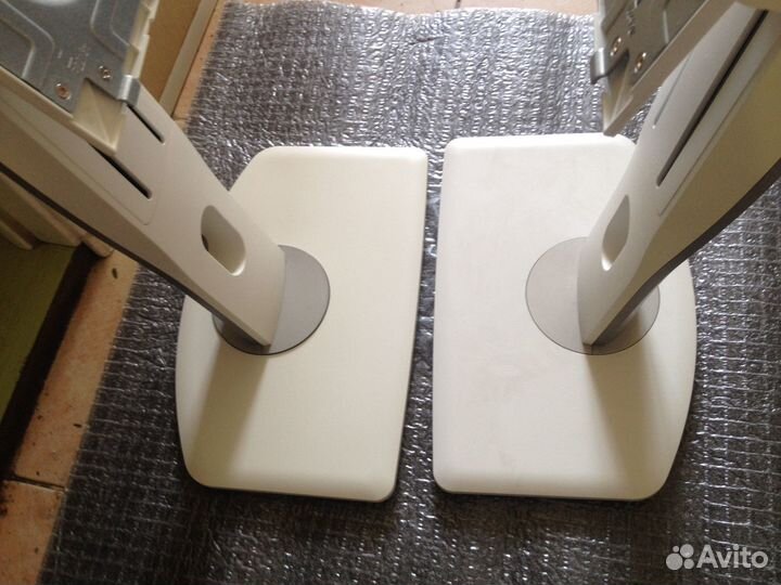 Подставка от монитора Dell Ultrasharp U2412M