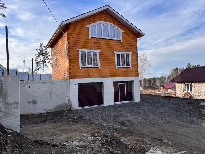 Дом 140 м² на участке 7 сот.