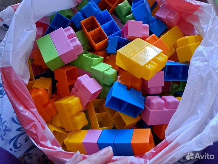 Развивающие игрушки конструктор