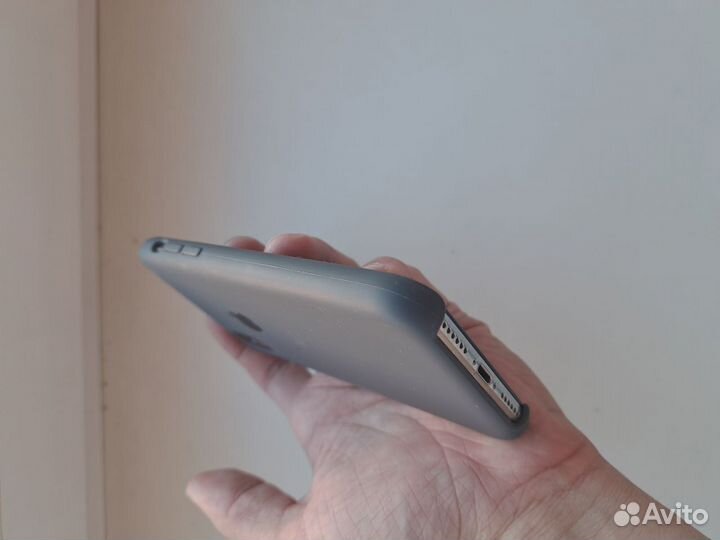 iPhone X, 64 ГБ