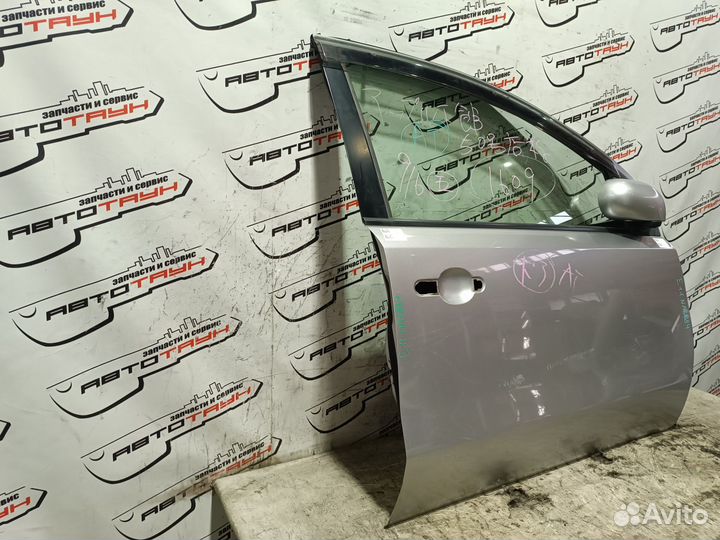 Дверь nissan note E11 NE11 ZE11 H010M1U6MA передняя правая серебро, KY0 NA6884