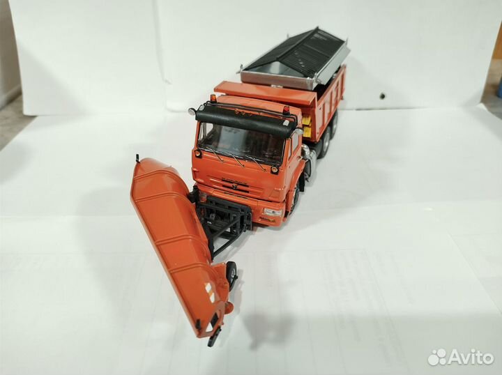 Камаз -65115 кдм со скоростным и боковым отвалами