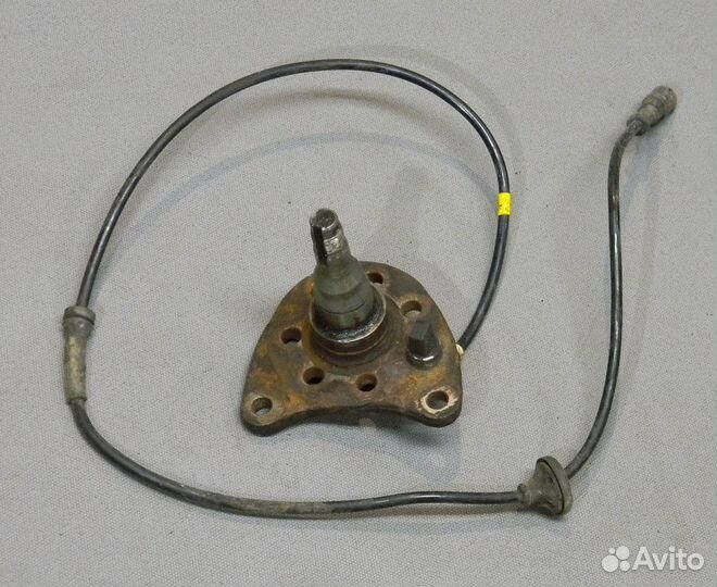 Цапфа задняя Passat b5