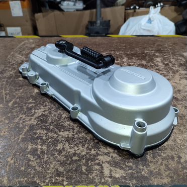 Крышка вариатора Honda Lead AF20 GW2 Japan