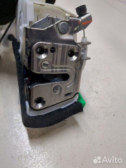 Замок двери левый передний Infiniti QX50 2017
