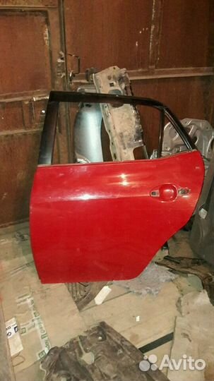 Дверь задняя левая Тойота Аурис