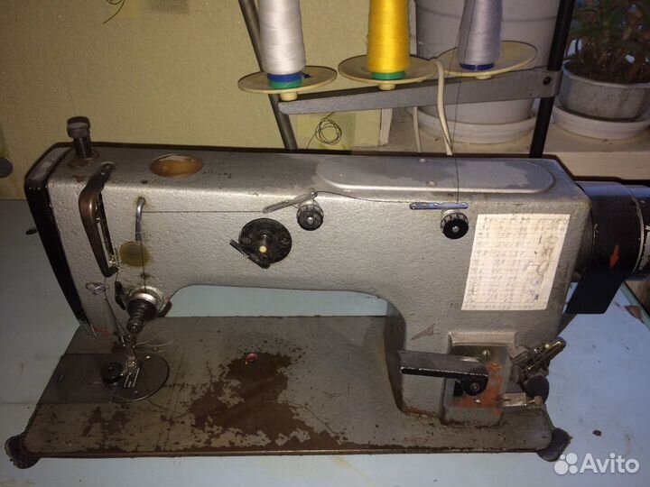Швейная машина