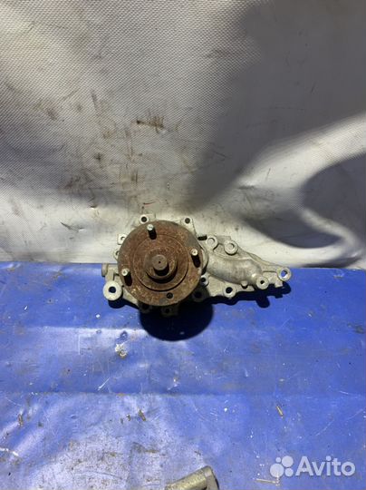 Помпа toyota mark 2 1JZ