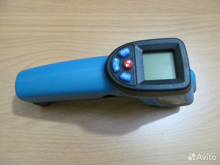 Цифровой инфракрасный термометр GM550