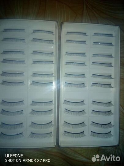 Накладные ресницы с клеем