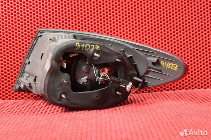 Фонарь задний левый Hyundai Avante HD D4FB 92401-2