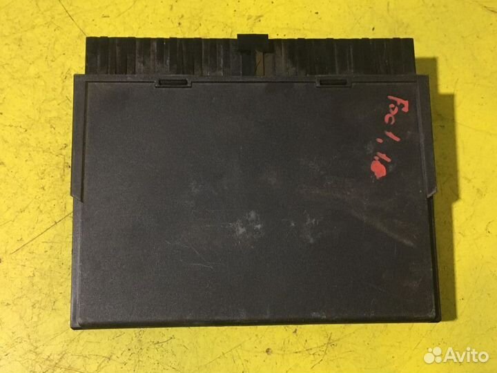 Блок управления центральным замком Ford Focus 1