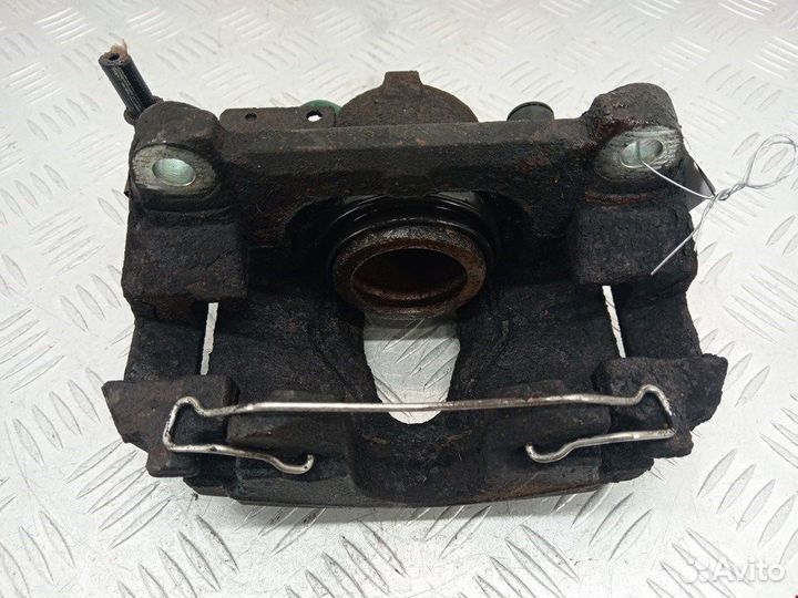 Суппорт передний левый для Renault Laguna 2