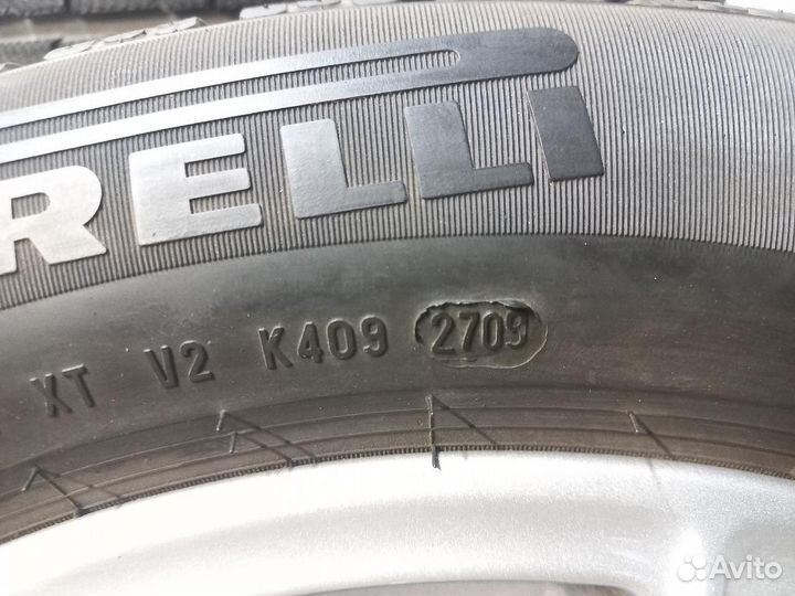 R18 Pirelli sottozero winter 240 serie II 245/50