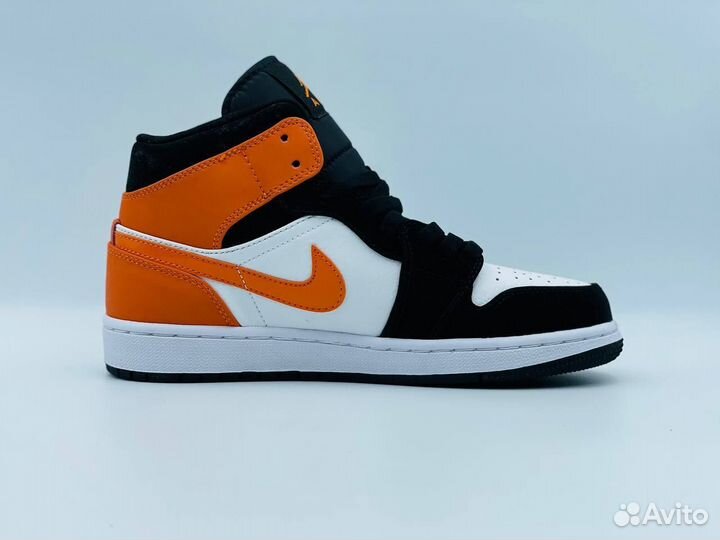 Кроссовки Nike Air Jordan 1