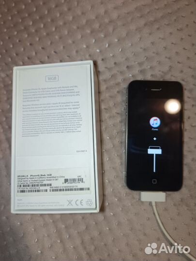 iPhone 4S, 16 ГБ