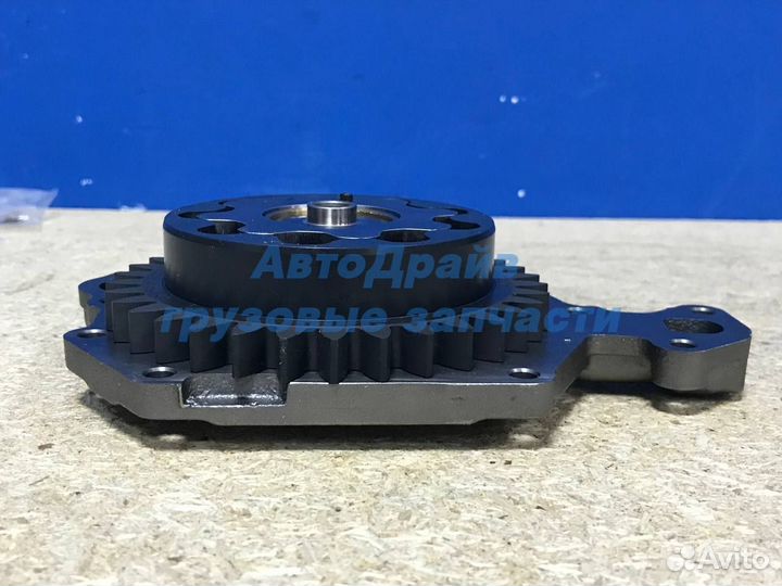 Насос масляный для грузовиков Ман в сборе