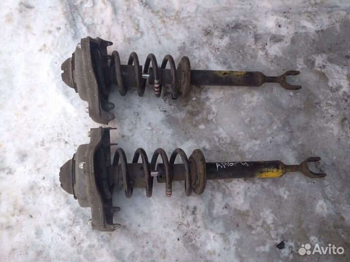 Комплект передних стоек Audi A6 C6 2.4