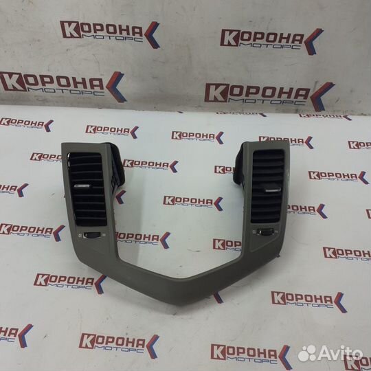 Накладка центральной консоли General Motors chevr