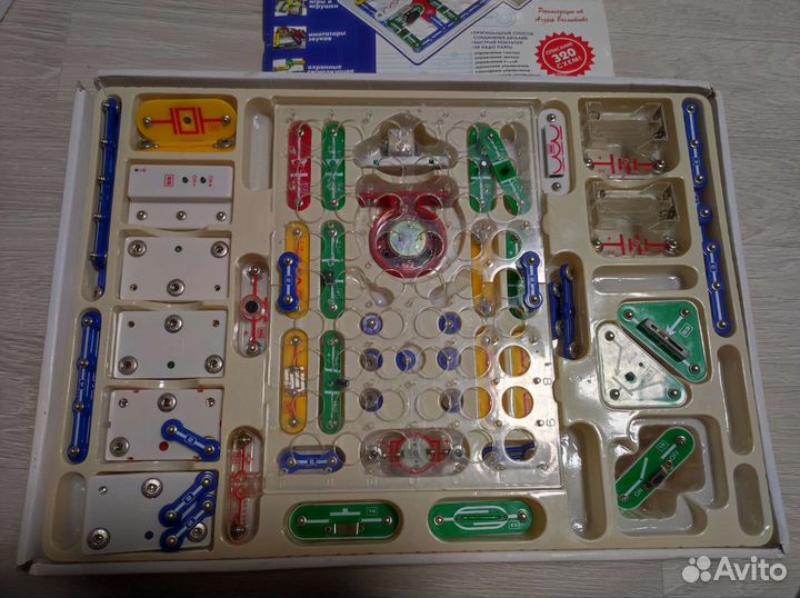 Электронный конструктор знаток 320 схем