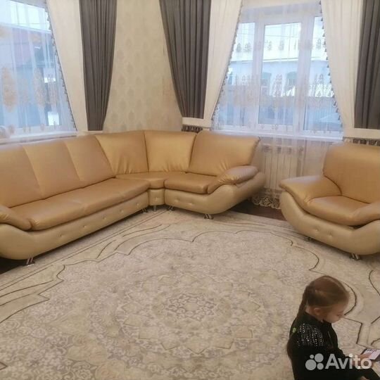 Перетяжка мягкой мебели на дому