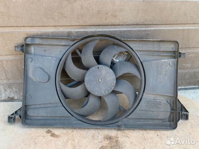 Вентилятор охлаждения радиатора Ford Focus 2