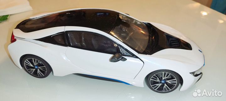 Машинка на радио управлении BMW I8