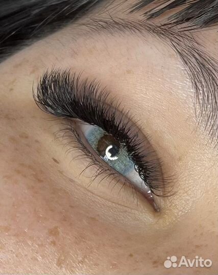 Обучение наращиванию ресниц