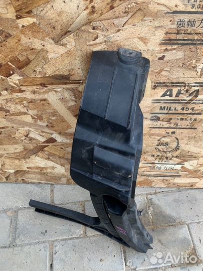 Кронштейн бампера задний левый Volvo Xc 90 3.2