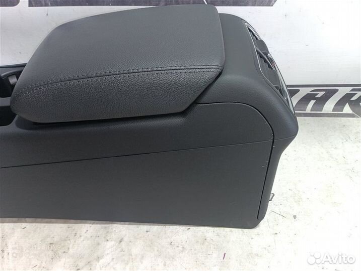 Подлокотник Audi A4 Allroad B8 2.0 CDN 2010