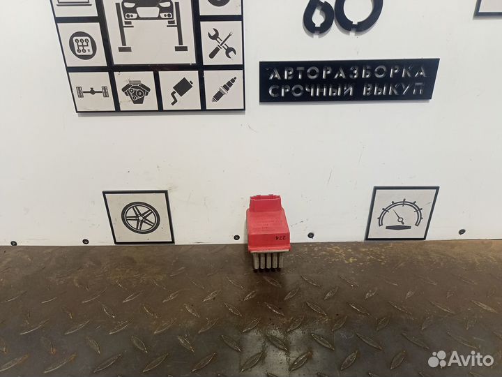Резистор отопителя для Skoda Octavia A4