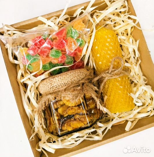 Орехи и мед/ чай / Подарки