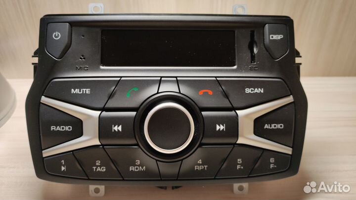 Штатная магнитола Веста