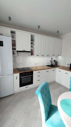 2-к. квартира, 75 м², 7/17 эт.