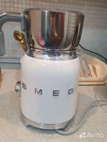 Капучинатор (вспениватель молока) smeg