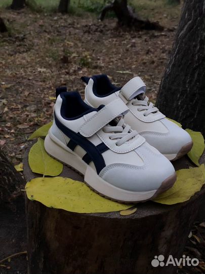 Кроссовки детские