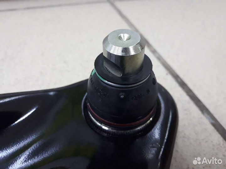 Рычаг правый Logan 14/Almera G15/Largus